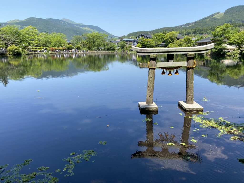 金鱗湖