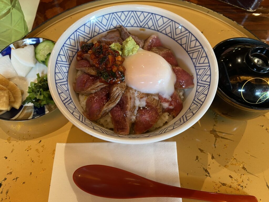 あか牛丼
