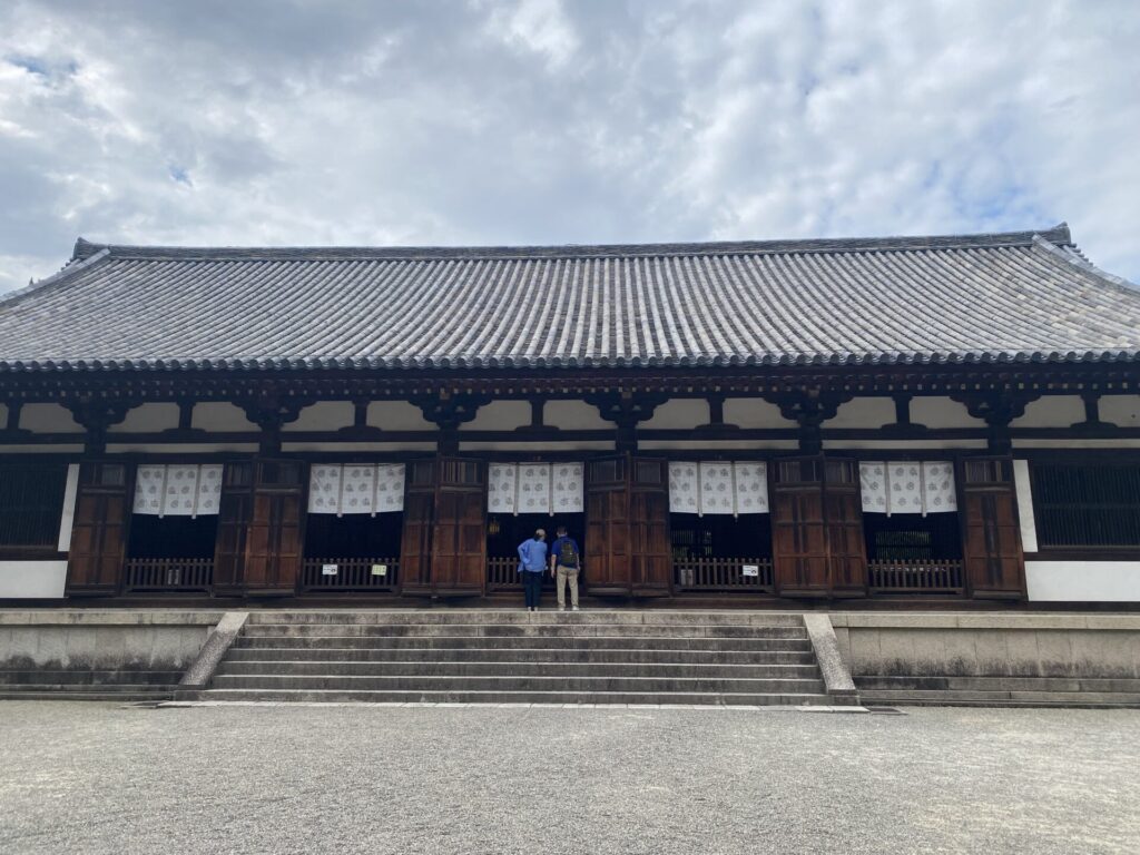 講堂